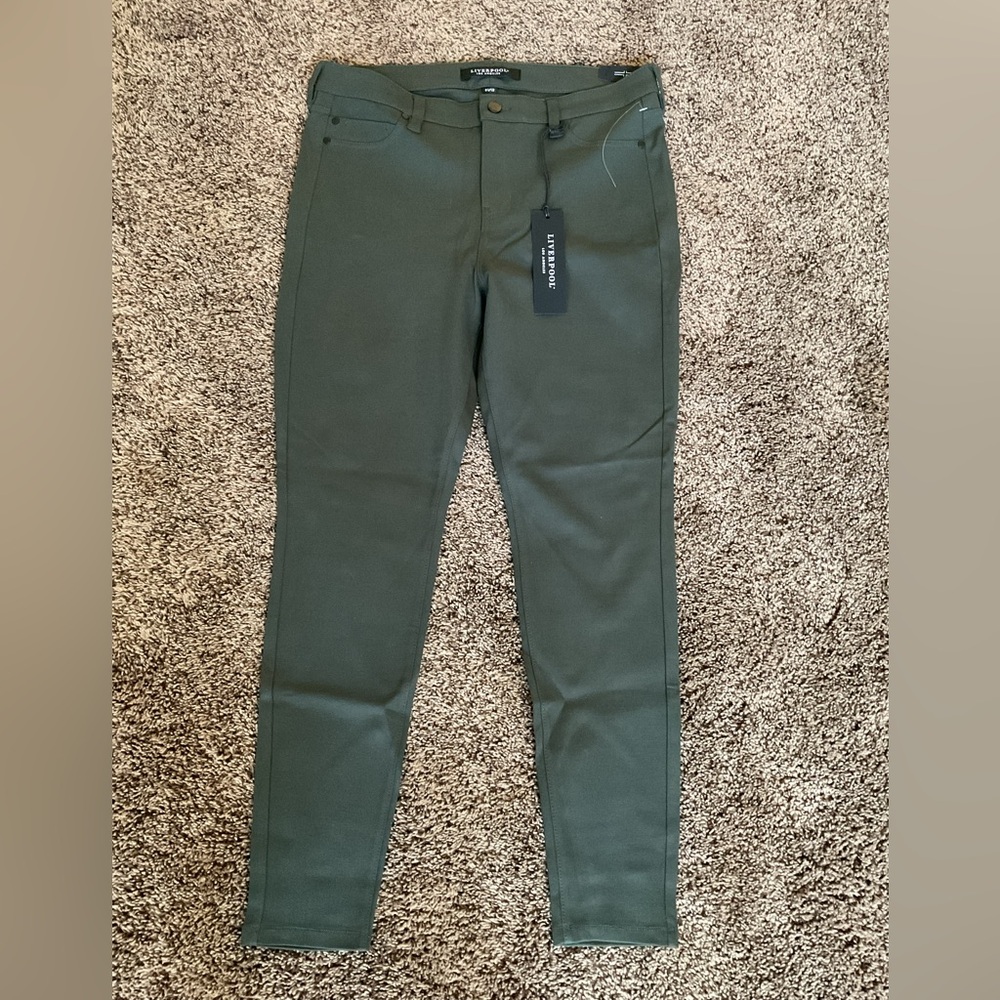 NWT Liverpool leggings or jeggings in peat green sz 12 (31)